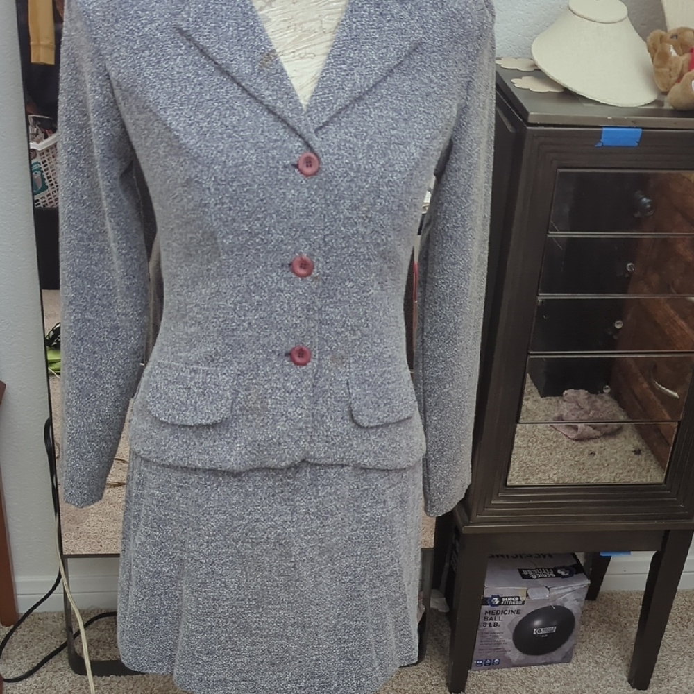 Chic Gray Long Sleeve Dress Suit